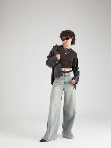 Pegador T-shirt 'INES' i svart