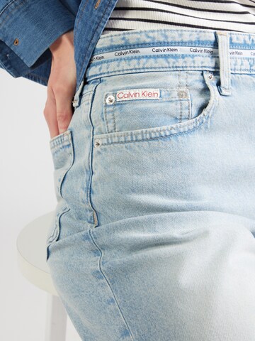 Calvin Klein Jeans Loosefit Farkut värissä sininen