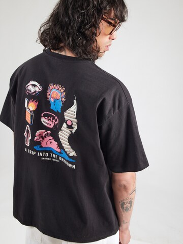 Kaotiko Shirt 'UNKNOWN TRIP' in Black