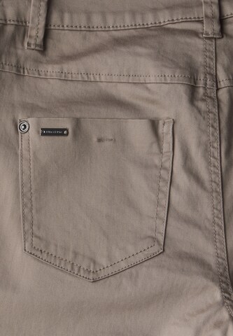 STREET ONE Regular Shorts in Braun