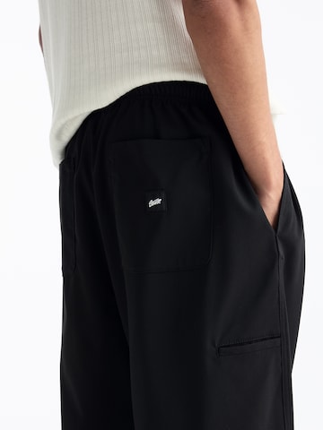 Pull&Bear Loosefit Broek in Zwart