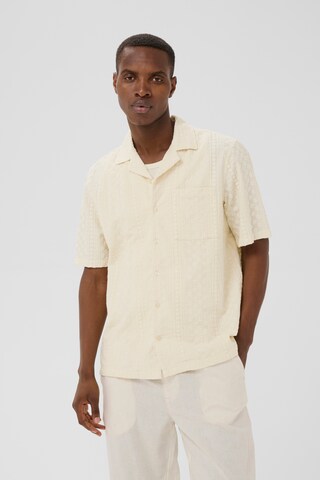 Matinique Regular Fit Hemd 'Klampo' in Beige: Vorderseite