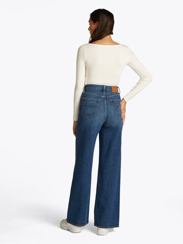 Tommy Jeans Široký strih Džínsy 'Claire' - Modrá