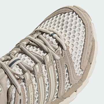 ADIDAS ORIGINALS - Zapatillas deportivas 'Adistar Control 5' en beige