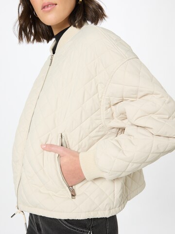 ABOUT YOU Between-Season Jacket 'Lali' in White