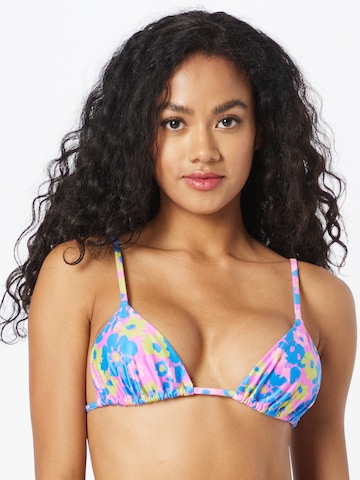 WEEKDAY Triangel Bikinitop in Roze: voorkant