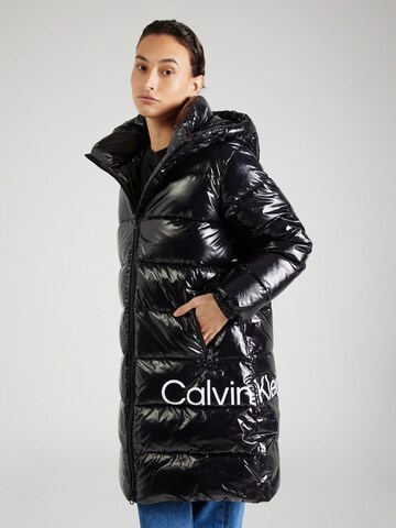 Calvin Klein Jeans Wintermantel in Zwart: voorkant