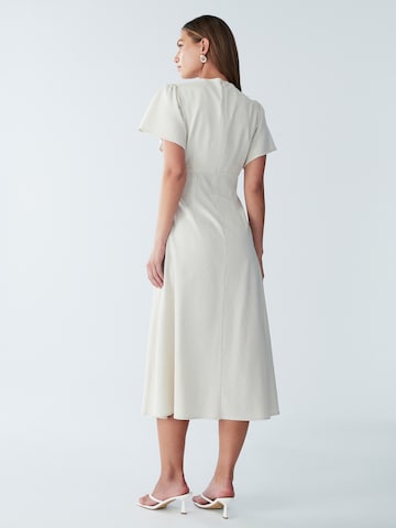 Robe 'Misty' Willa en beige : derrière