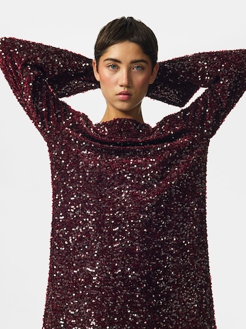 PIECES Jurk 'KAMMY' in Rood