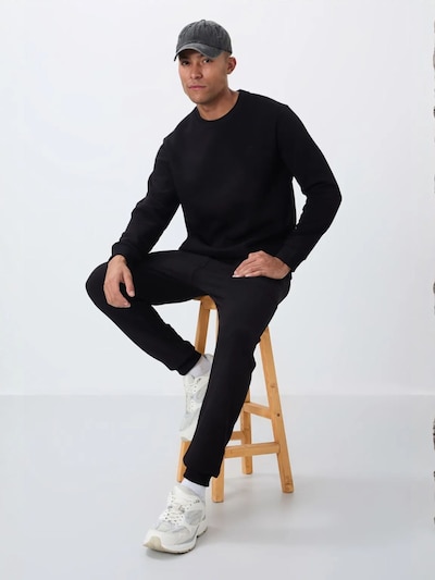 Tommy Life Survêtement en XL en noir, Vue avec produit