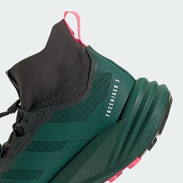 Chaussure basse 'Freehiker 3 Ultra' ADIDAS TERREX en vert