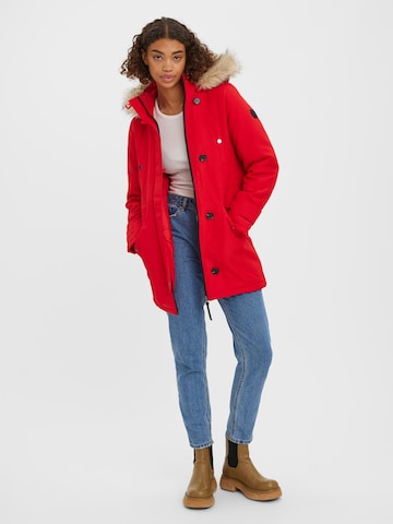 VERO MODA Winterparka 'Storm' in Rood