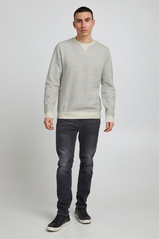 11 Project Pullover in Grau