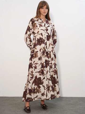 Abito di Bigdart in beige: frontale