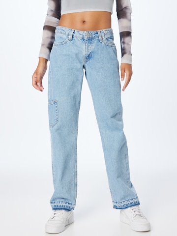 WEEKDAY Loose fit Jeans in Blue: front