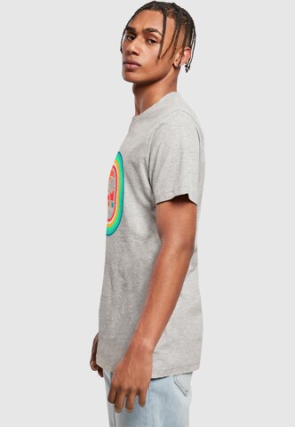 T-Shirt 'Roller Skater' Mister Tee en gris