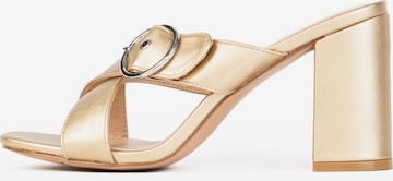 Celena Mules 'Chene' in Gold: front