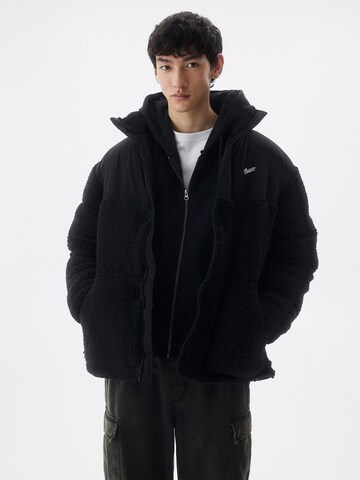 Pull&Bear Between-Season Jacket in Black: front