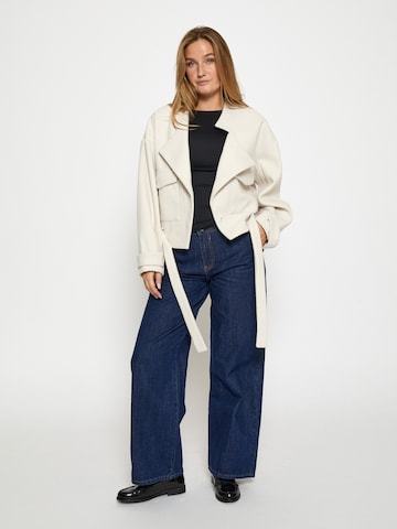 Peppercorn Přechodná bunda 'Ilaya' – šedá