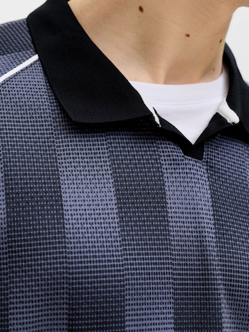 Tricou 'JCOBREEZE FOOTBALL' de la JACK & JONES pe negru