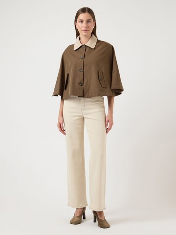Mantellina 'MALOMA' di YAS in marrone