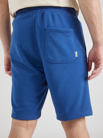 BLEND Regular Shorts in Blau