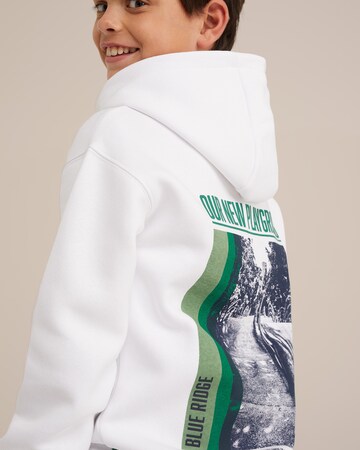 WE Fashion Sweatshirt in White
