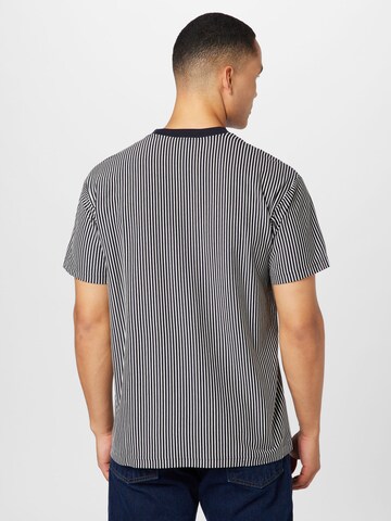 Carhartt WIP T-Shirt in Blau