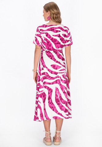 Robe d’été 'Festival' IZIA en rose