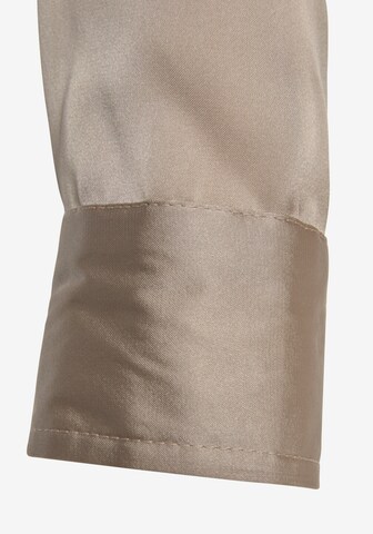 LASCANA - Blusa en beige