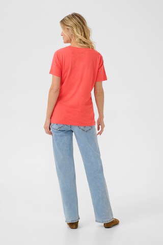 Cream T-Shirt 'Naia' in Pink