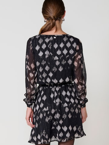 Robe KOROSHI en noir
