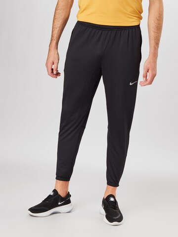 NIKE Zúžený Sportovní kalhoty 'Essential' – černá: přední strana