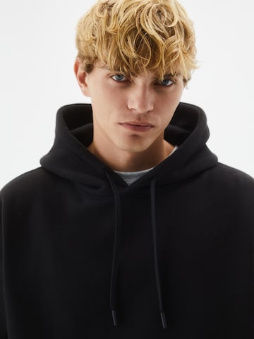 Bluză de molton de la Pull&Bear pe negru