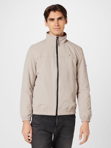 Veste mi-saison 'Essential' Tommy Jeans en beige : devant