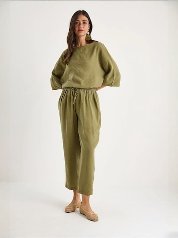 Completo pantalone di Bianco Lucci in verde