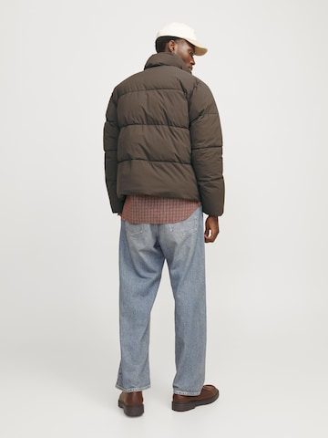 JACK & JONES Tussenjas in Bruin