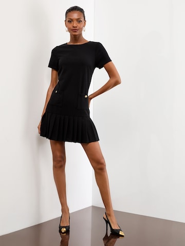 Robe Lipsy en noir