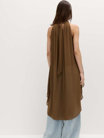 Top di Marks & Spencer in marrone