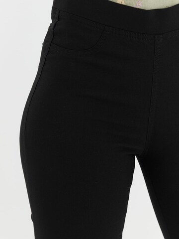 b.young - Skinny Pantalón 'KEIRA' en negro
