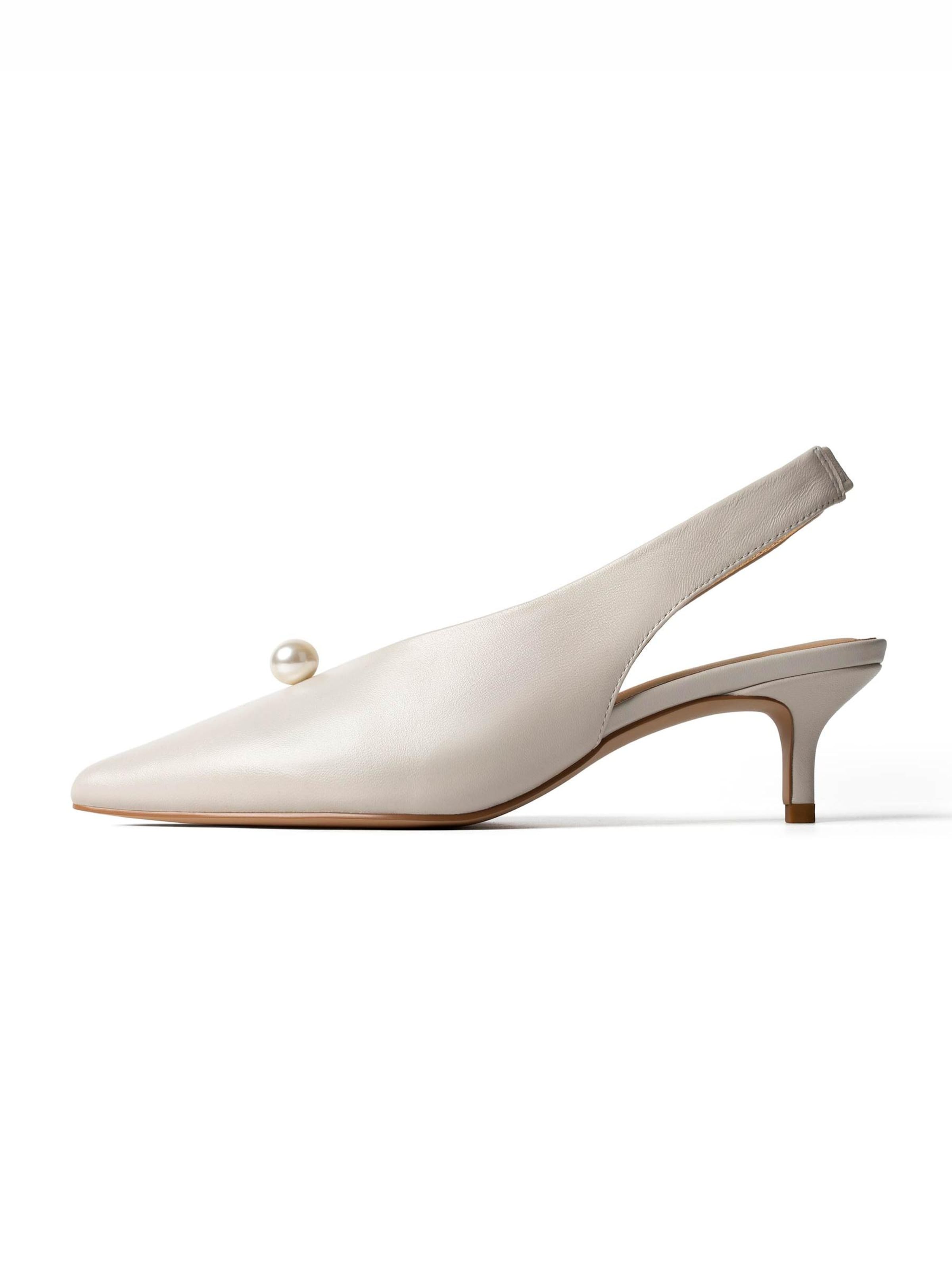L37 HANDMADE SHOES Slingback pumps 'COME ACROSS' in White: front