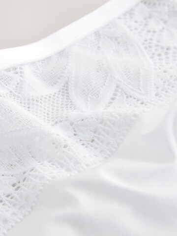 Next - Tanga en blanco