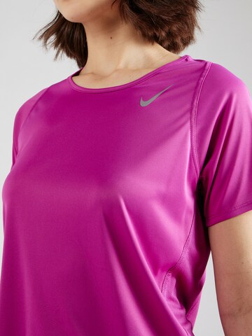 NIKE - Camiseta funcional 'Race' en rosa