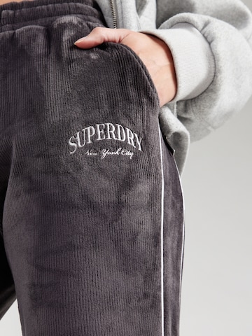 Superdry Разкроени Панталон 'Country Club' в черно