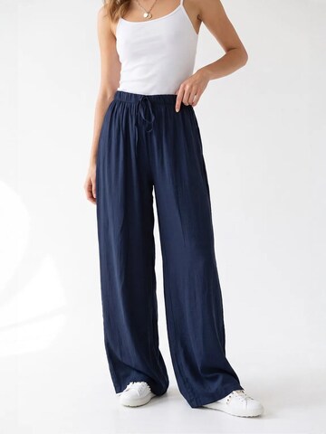 Wide leg Pantaloni de la MixRay pe albastru