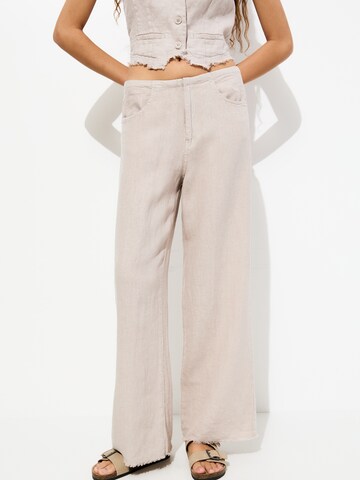 Regular Pantalon Pull&Bear en beige