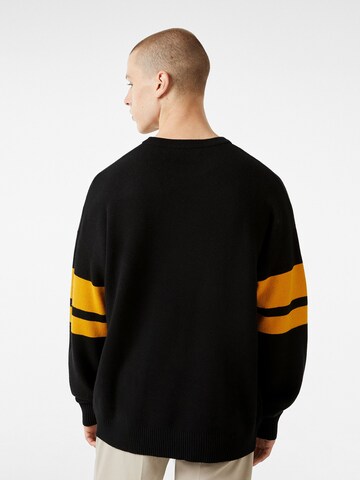 Bershka Sweatshirt in Black