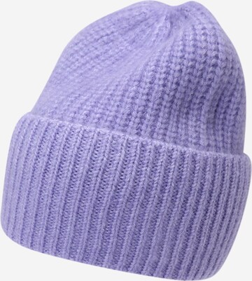 Moves Beanie in Purple: front