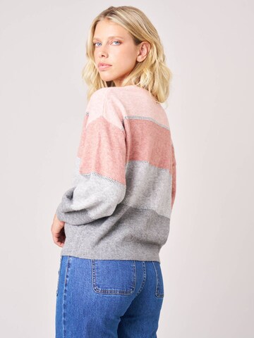 Deeluxe Sweater in Pink