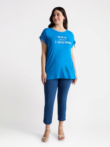 Fiorella Rubino - Camiseta en azul